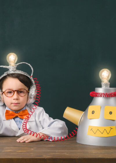 Kid scientist getting smarter with content writing tips